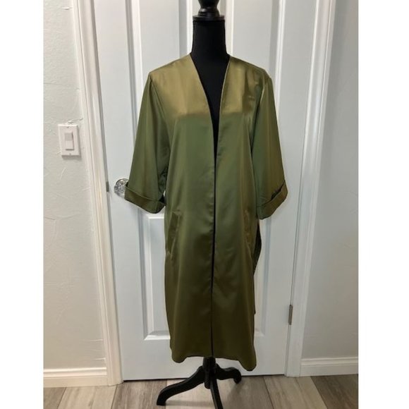 Satin Garden Kimono by Floreat from Anthropologie - Picture 6 of 10